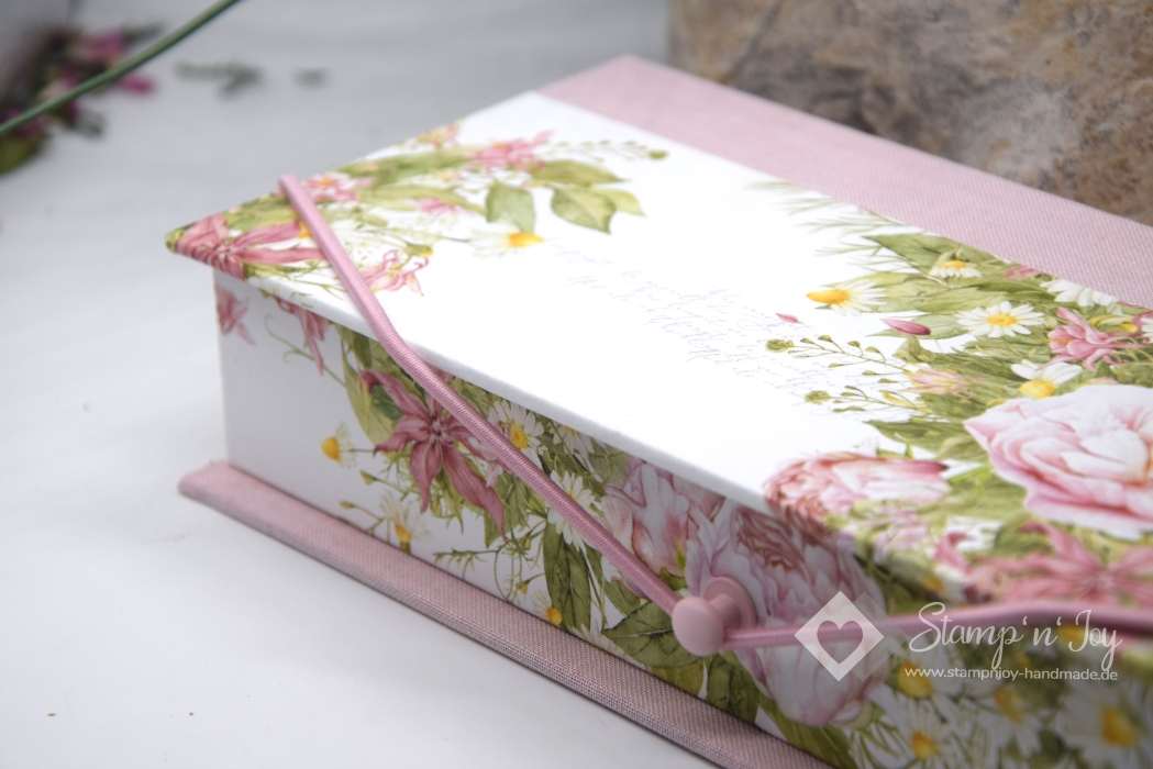 Stifte-Schachtel mit Klappdeckel ca. 21x10x4cm | Gänseblumenkranz floral | puderrosa | Art. Nr. 97040309